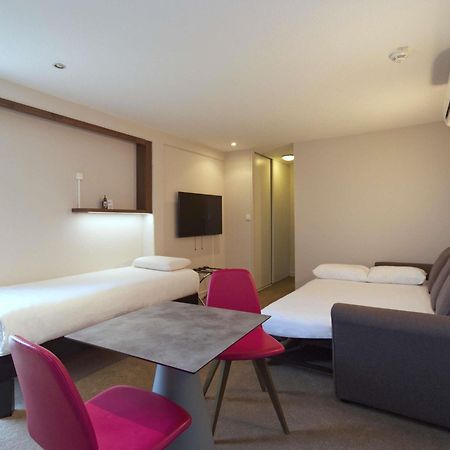 Greet Hotel Dijon Sud Longvic Bagian luar foto