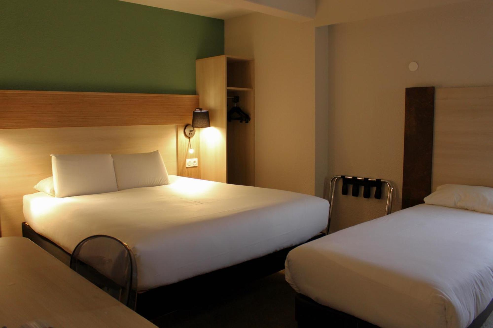 Greet Hotel Dijon Sud Longvic Bagian luar foto