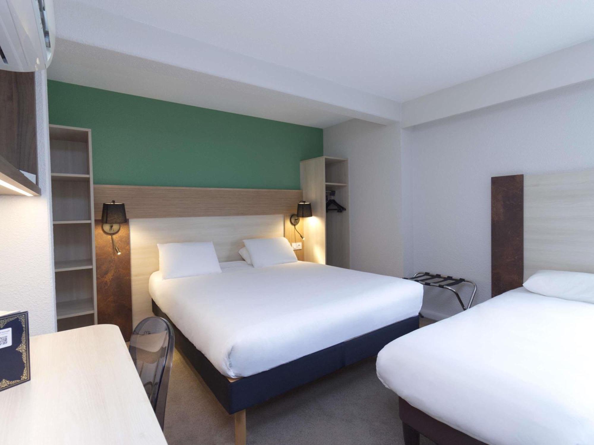 Greet Hotel Dijon Sud Longvic Bagian luar foto